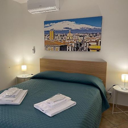 Guest House "Le Sciare" - Centro Storico Catania Exterior photo