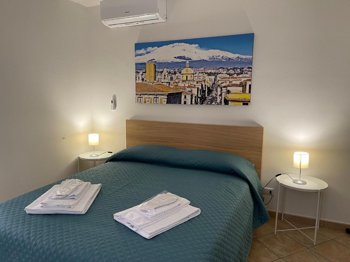 Guest House "Le Sciare" - Centro Storico Catania Exterior photo